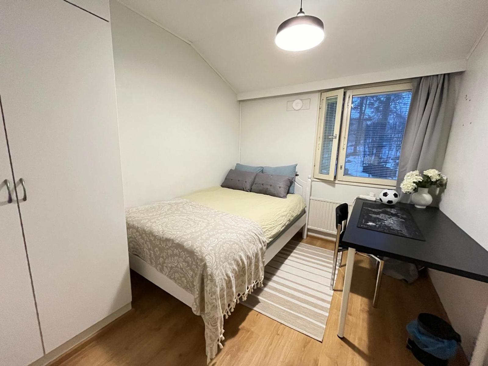 Private Rooms Near Metro, Free Parking,Direct Bus From Airport Helsingfors Exteriör bild