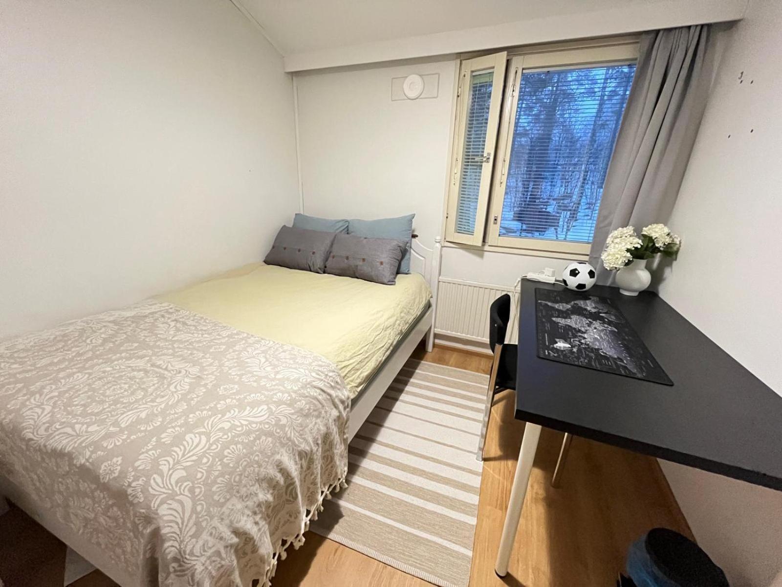 Private Rooms Near Metro, Free Parking,Direct Bus From Airport Helsingfors Exteriör bild