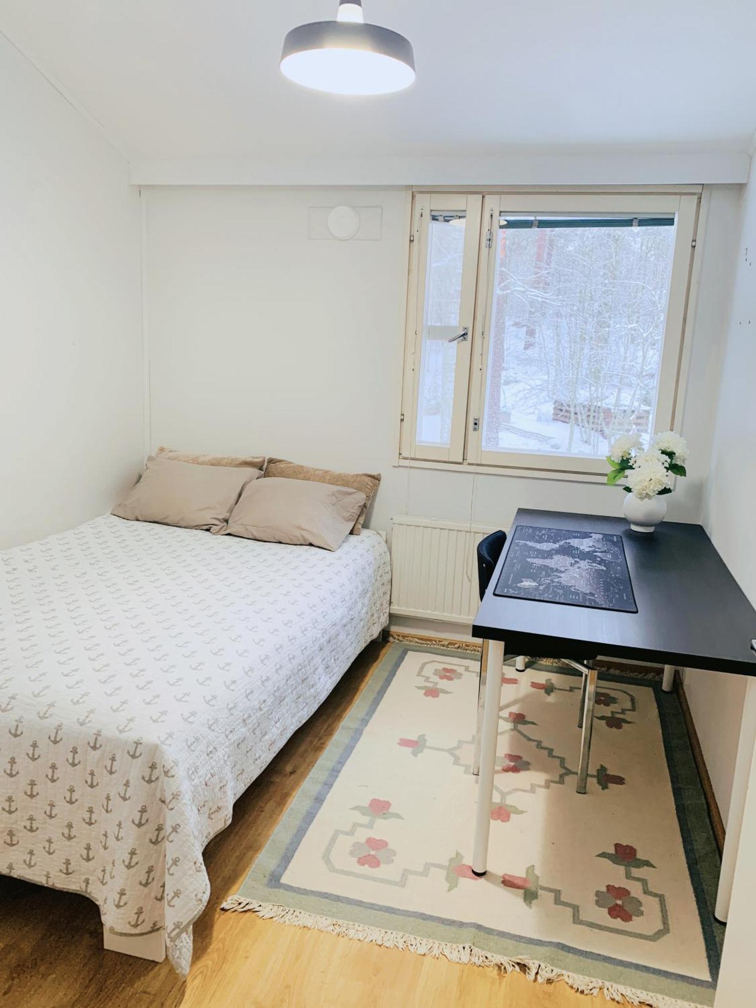 Private Rooms Near Metro, Free Parking,Direct Bus From Airport Helsingfors Exteriör bild