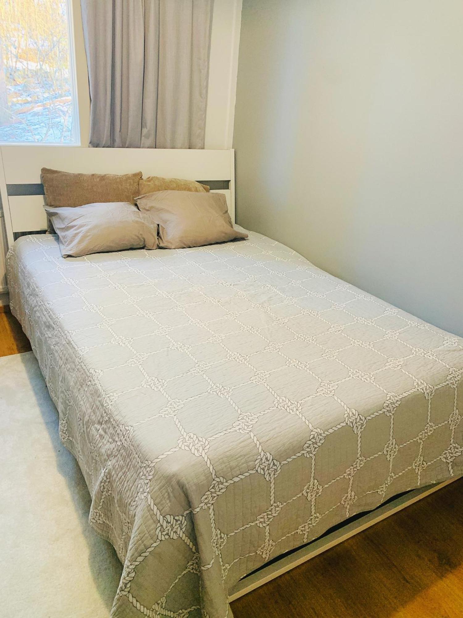 Private Rooms Near Metro, Free Parking,Direct Bus From Airport Helsingfors Exteriör bild