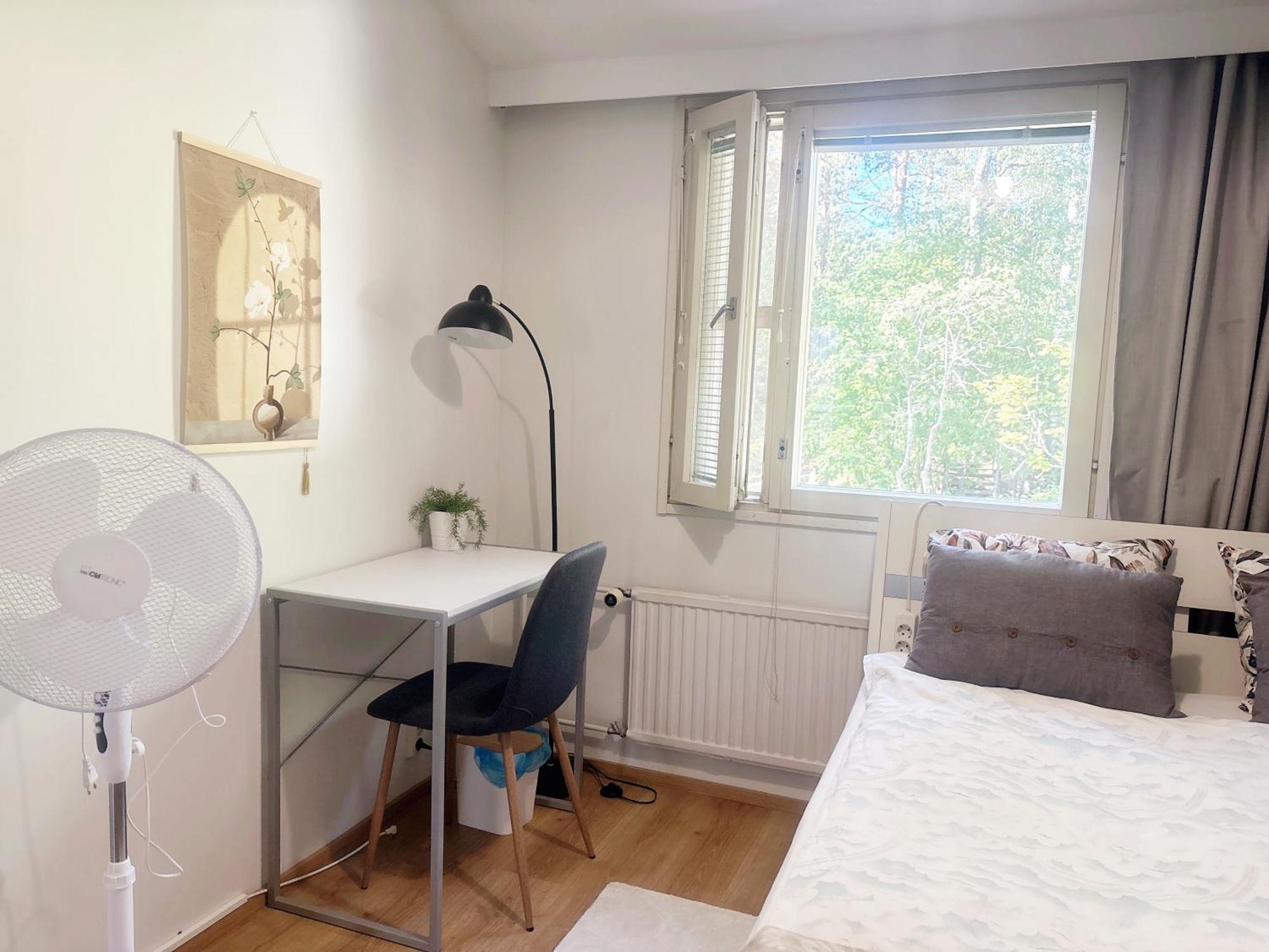 Private Rooms Near Metro, Free Parking,Direct Bus From Airport Helsingfors Exteriör bild